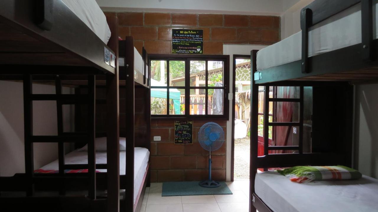 Esperanto Bed & Breakfast Surf Hostel 몬따니따 외부 사진