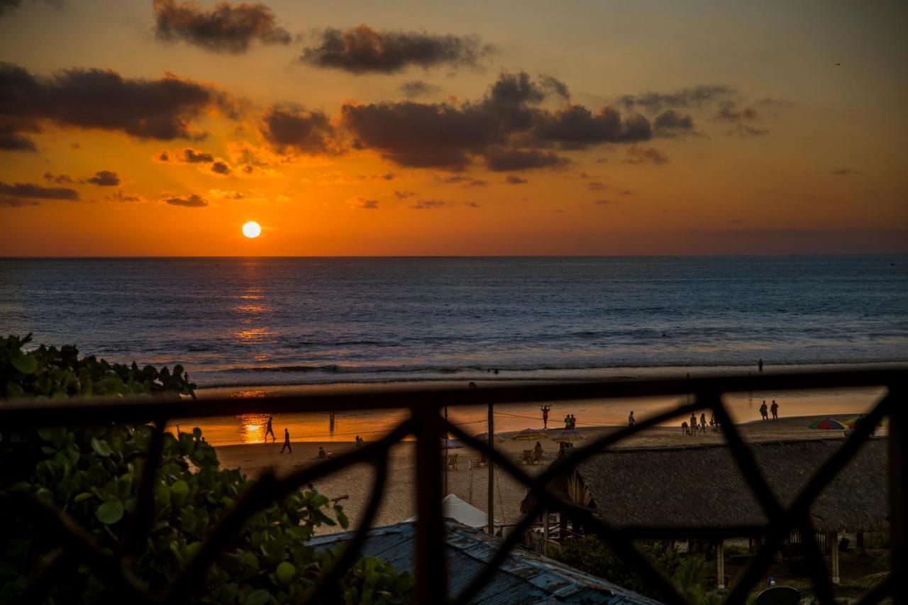 Esperanto Bed & Breakfast Surf Hostel 몬따니따 외부 사진
