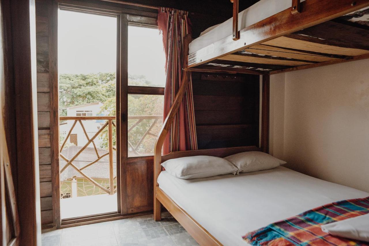 Esperanto Bed & Breakfast Surf Hostel 몬따니따 외부 사진