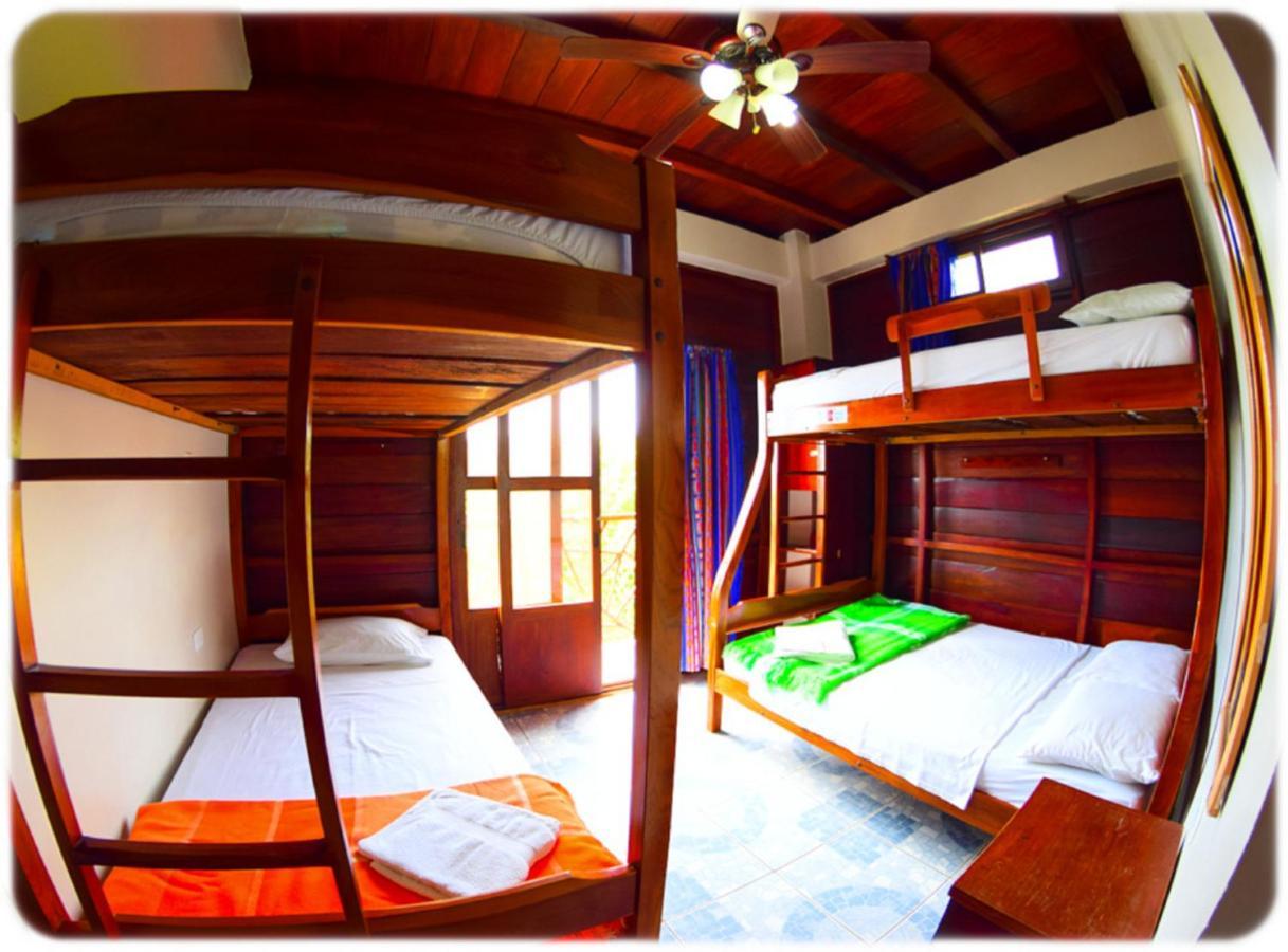 Esperanto Bed & Breakfast Surf Hostel 몬따니따 외부 사진