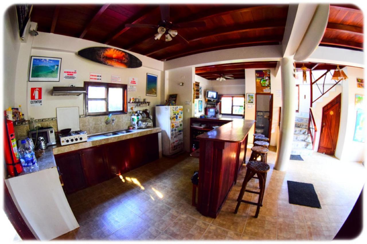 Esperanto Bed & Breakfast Surf Hostel 몬따니따 외부 사진