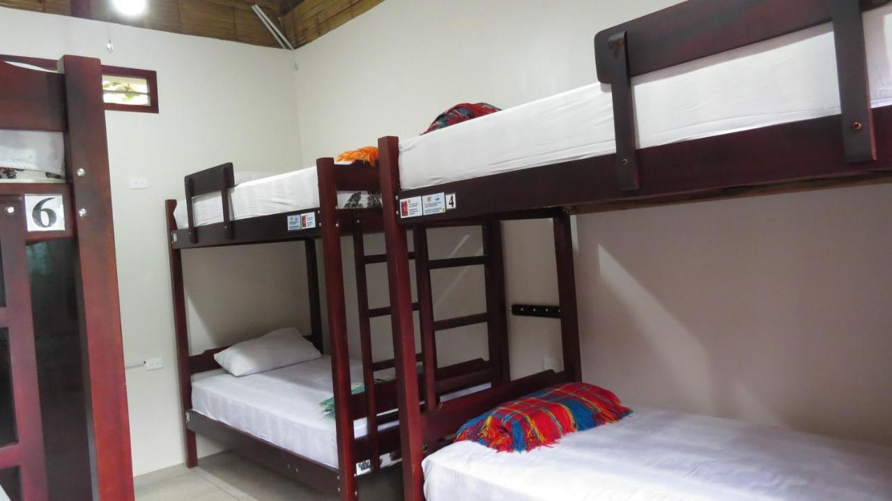 Esperanto Bed & Breakfast Surf Hostel 몬따니따 외부 사진