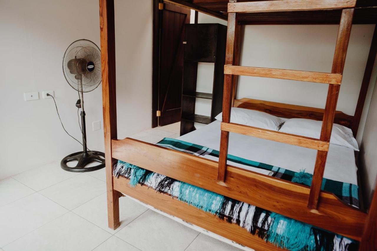 Esperanto Bed & Breakfast Surf Hostel 몬따니따 외부 사진