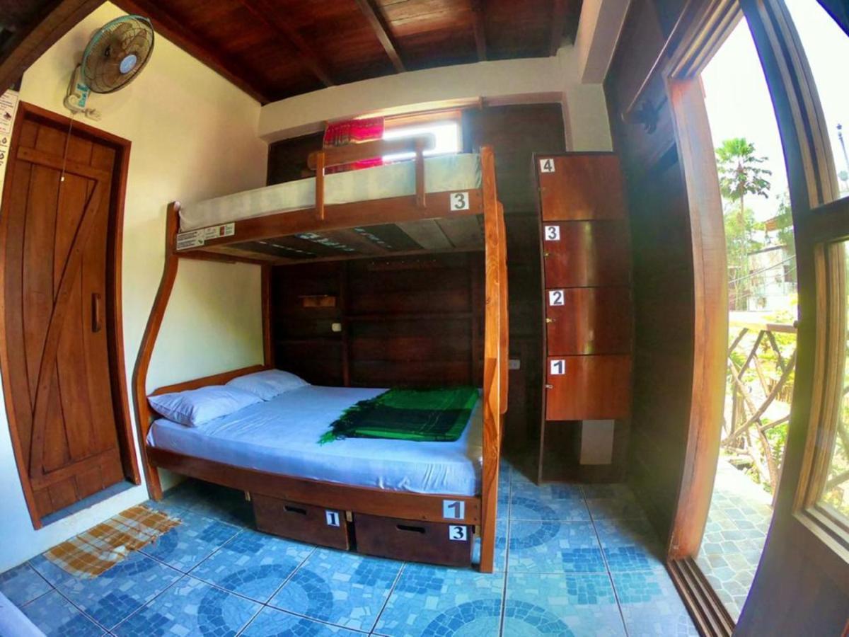 Esperanto Bed & Breakfast Surf Hostel 몬따니따 외부 사진