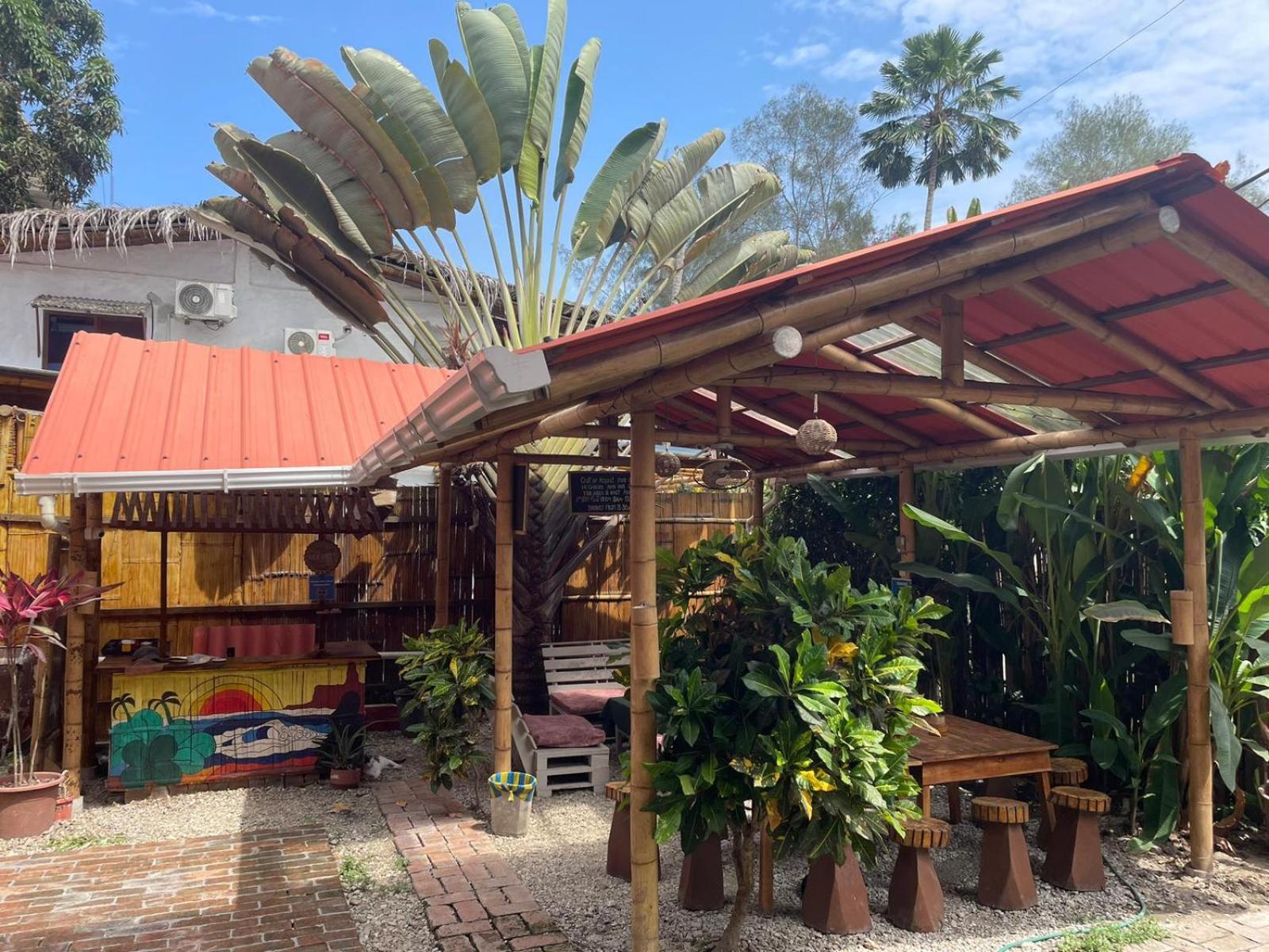 Esperanto Bed & Breakfast Surf Hostel 몬따니따 외부 사진